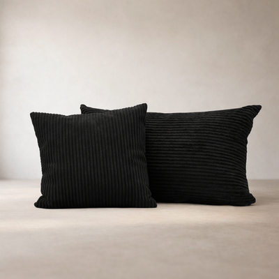 Coussin — coloris Black · Coussin décoratif velours côtelé