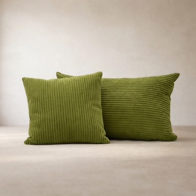 Coussin — coloris Olive · Coussin décoratif velours côtelé