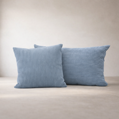 Coussin — coloris Ciel · Coussin décoratif velours côtelé